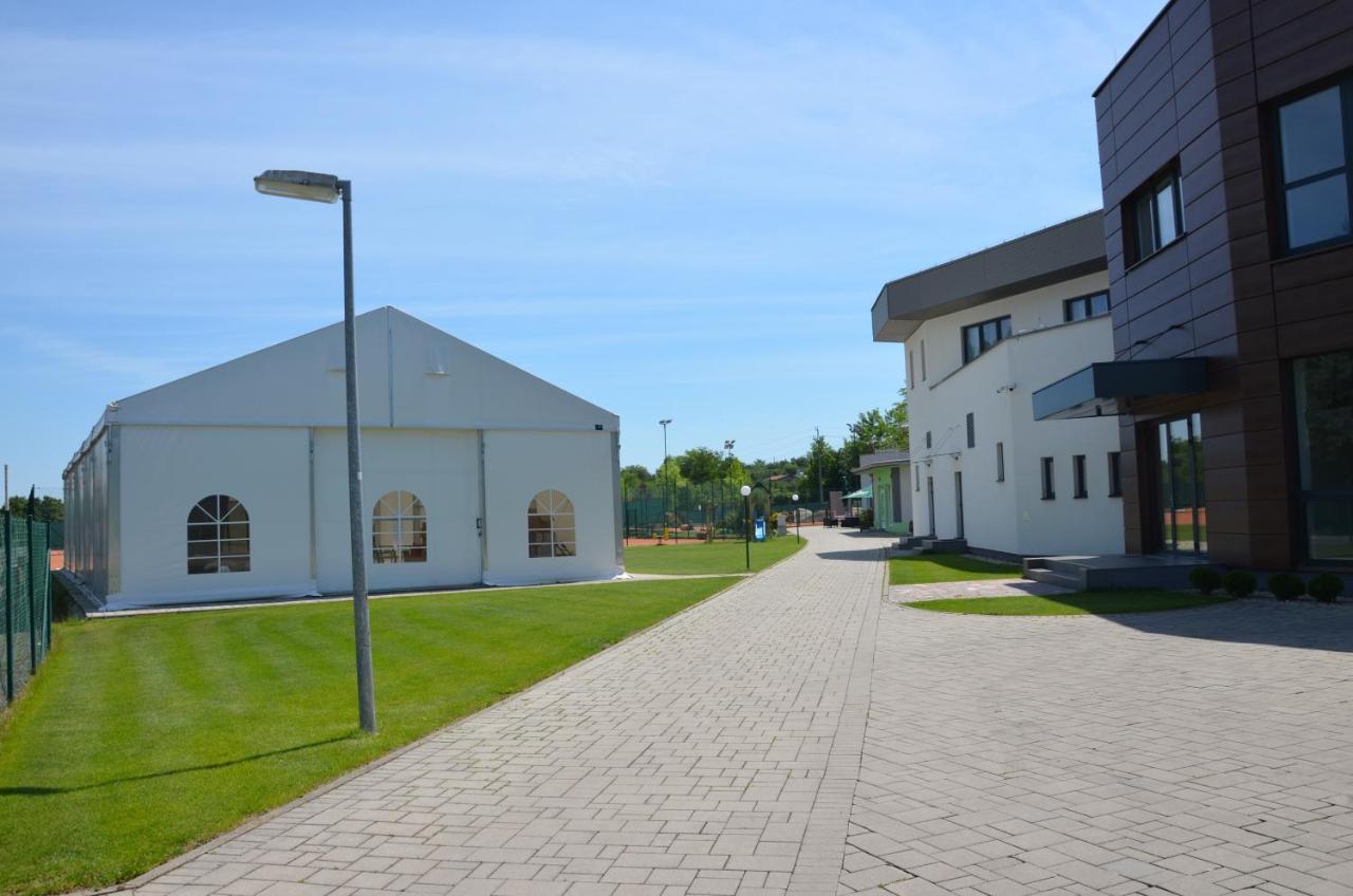 Penzion Rocket Club Lučenec 외부 사진