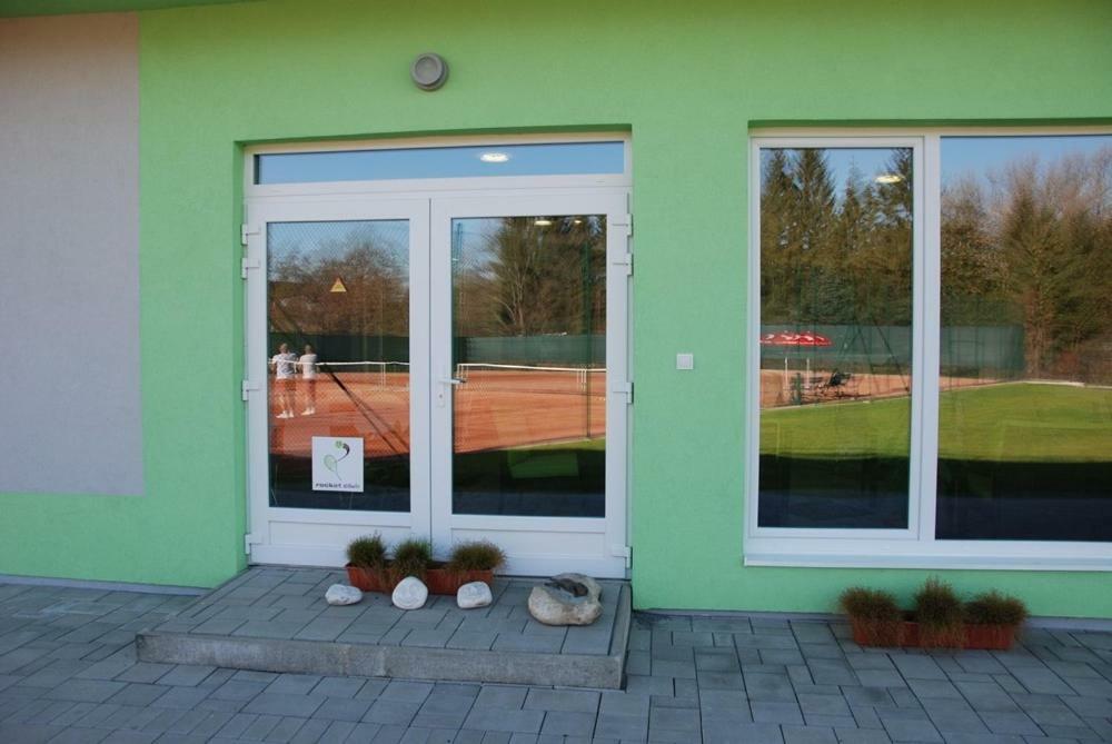 Penzion Rocket Club Lučenec 외부 사진