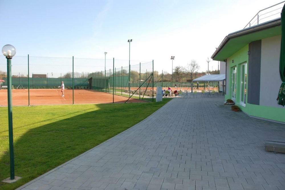 Penzion Rocket Club Lučenec 외부 사진